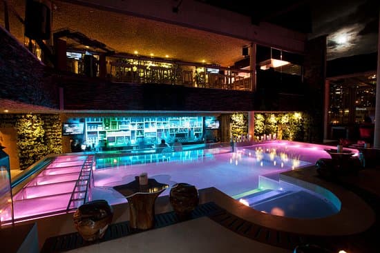 Envy Rooftop - Rooftop en Medellín