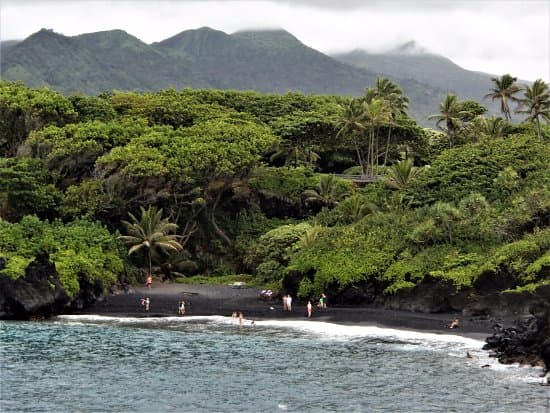 Waiʻānapanapa State Park