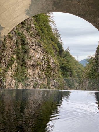 Kiyotsu Gorge Tunnel / Tunnel of Light