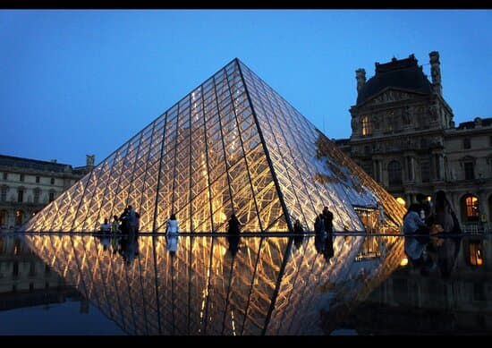 Louvre Museum