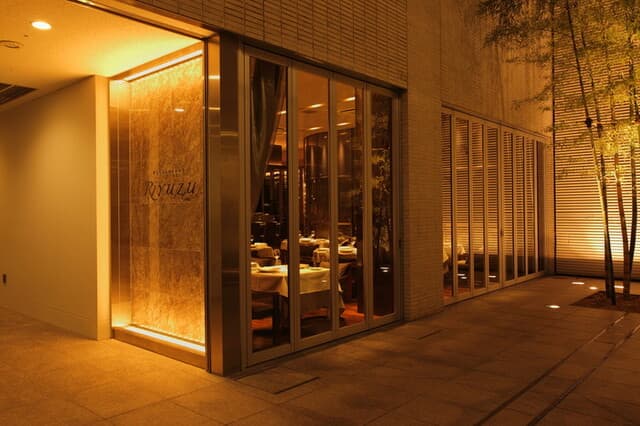 レストラン リューズ (Restaurant Ryuzu)
