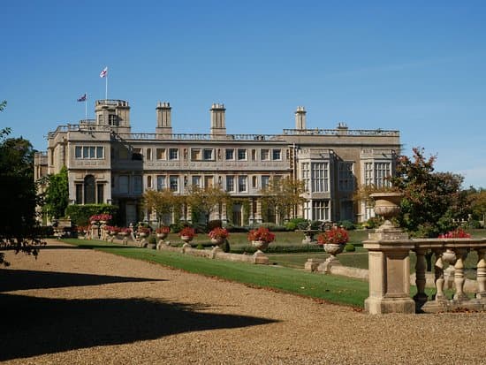 Castle Ashby Gardens