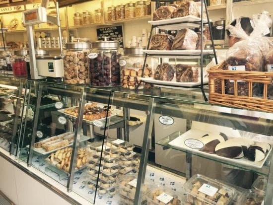 Russ & Daughters Cafe