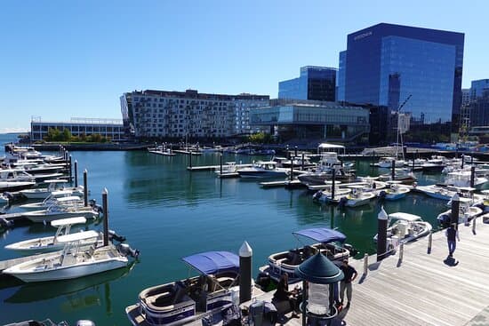 Fan Pier Park