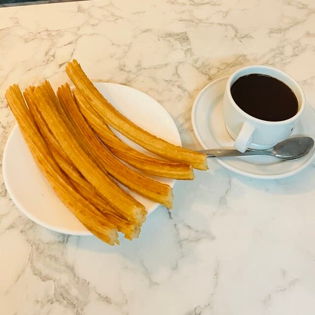 Chocolatería San Ginés