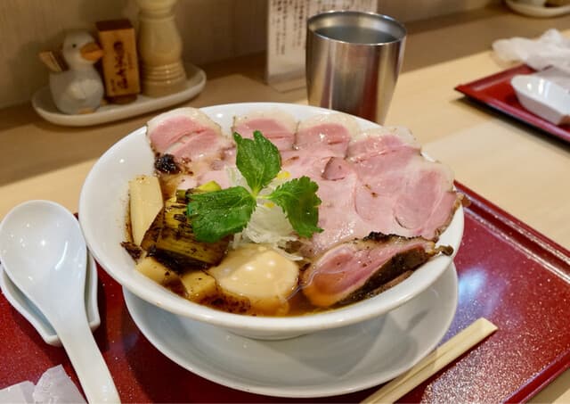 Moeyo Mensuke Ramen