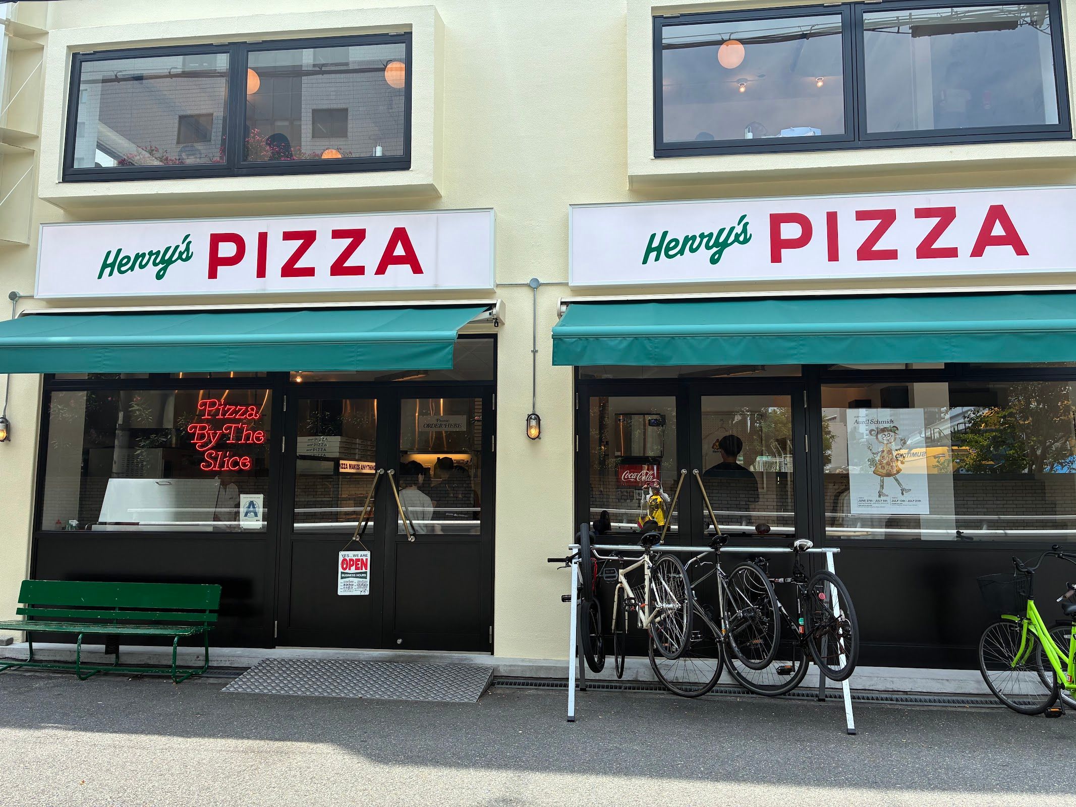 Henry's PIZZA