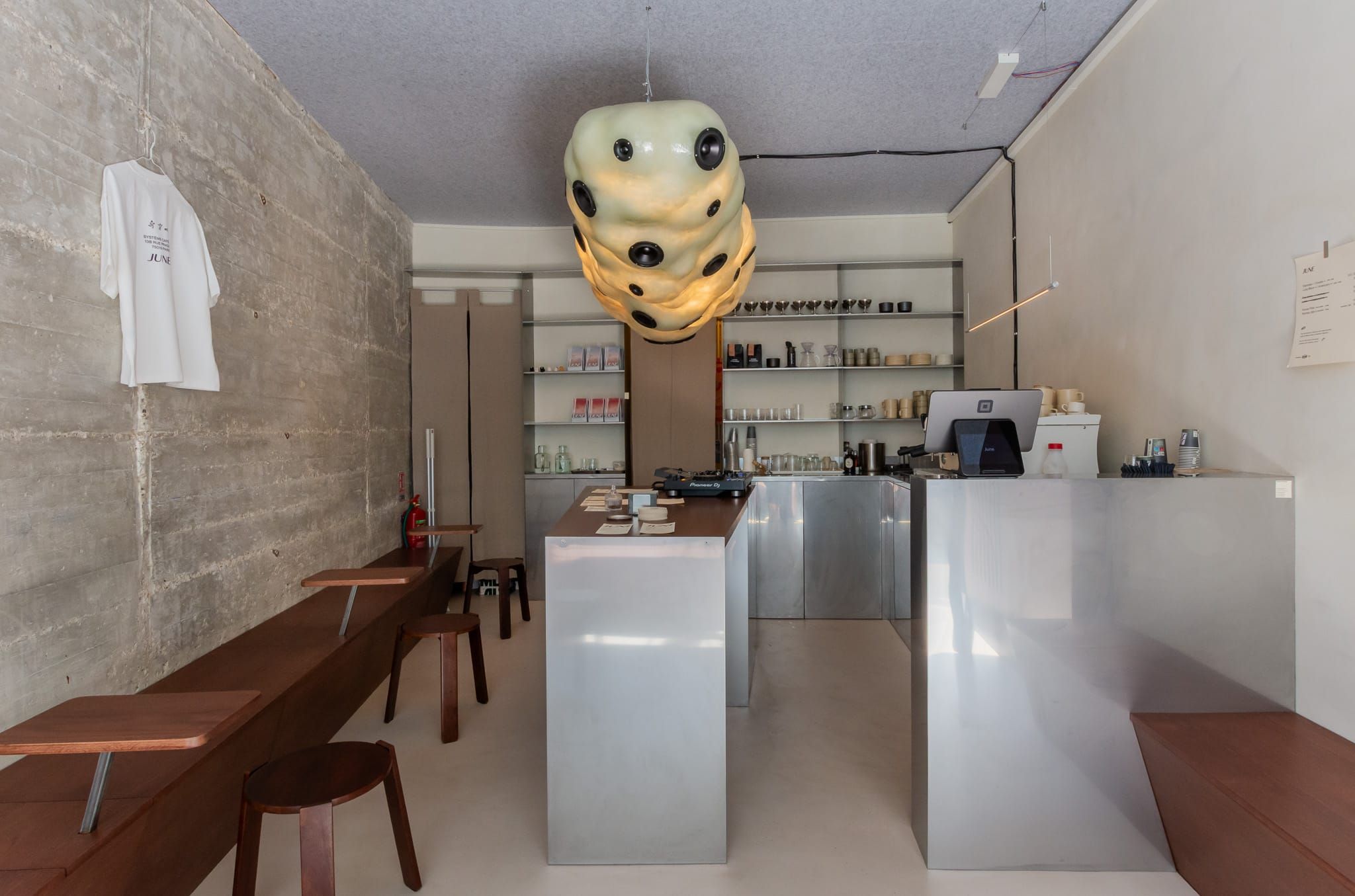 June Café