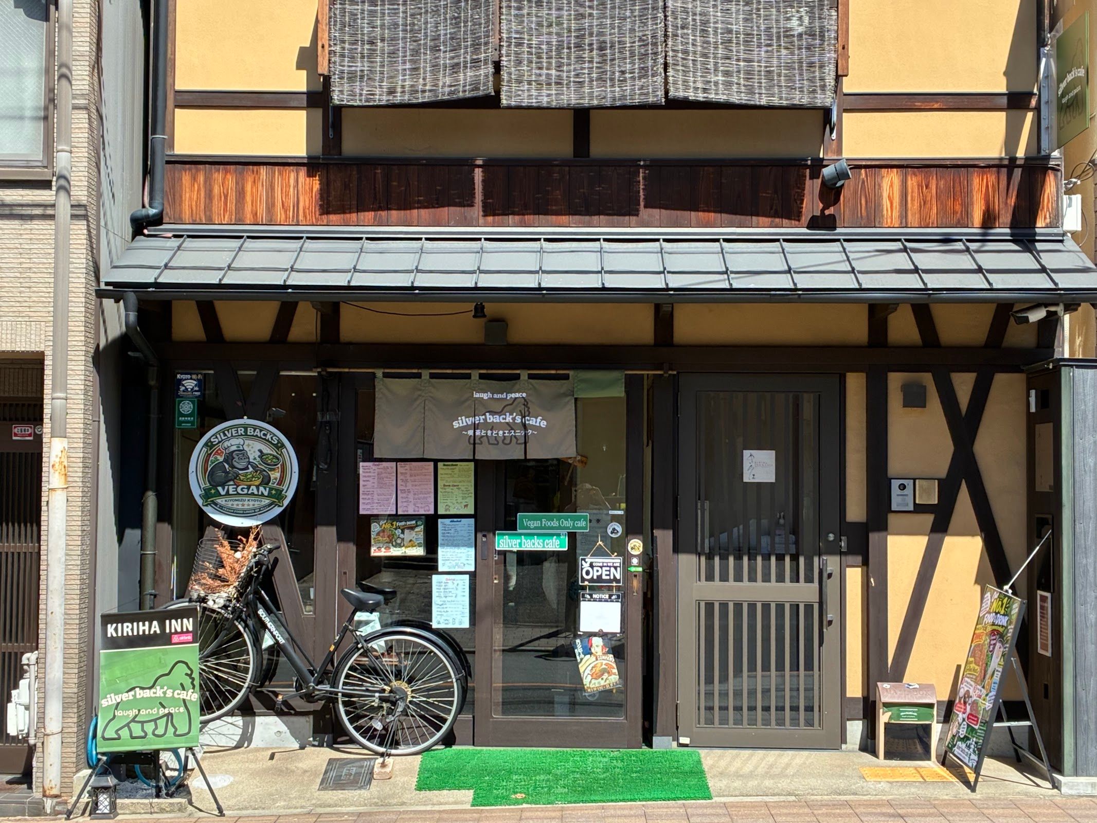 silver backs cafe
