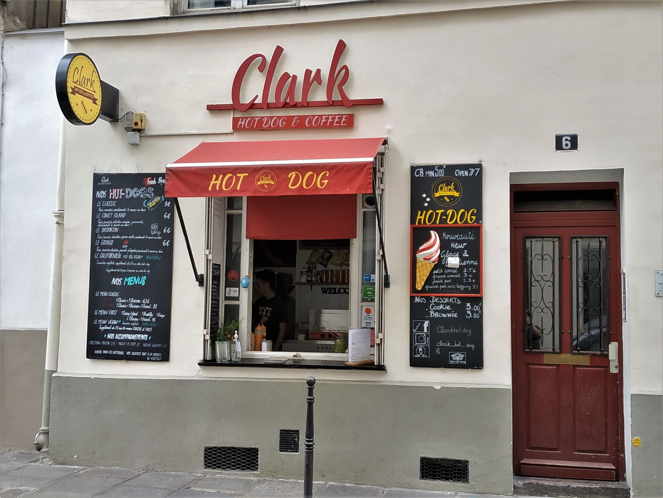 Clark Hot Dog