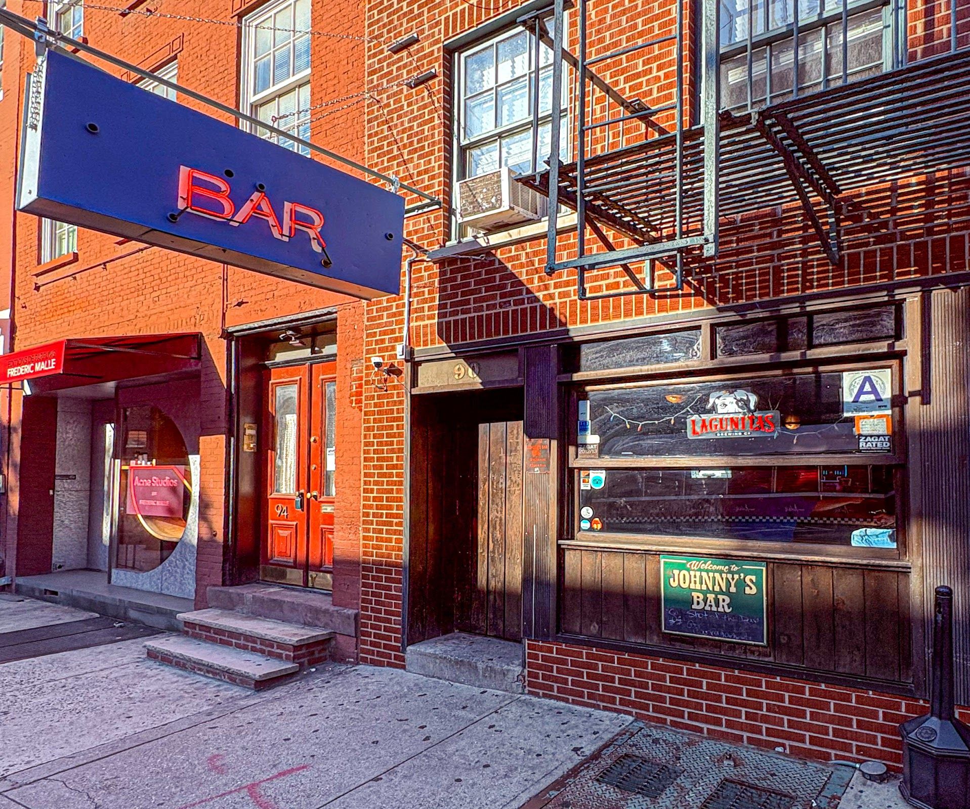 Johnny's Bar