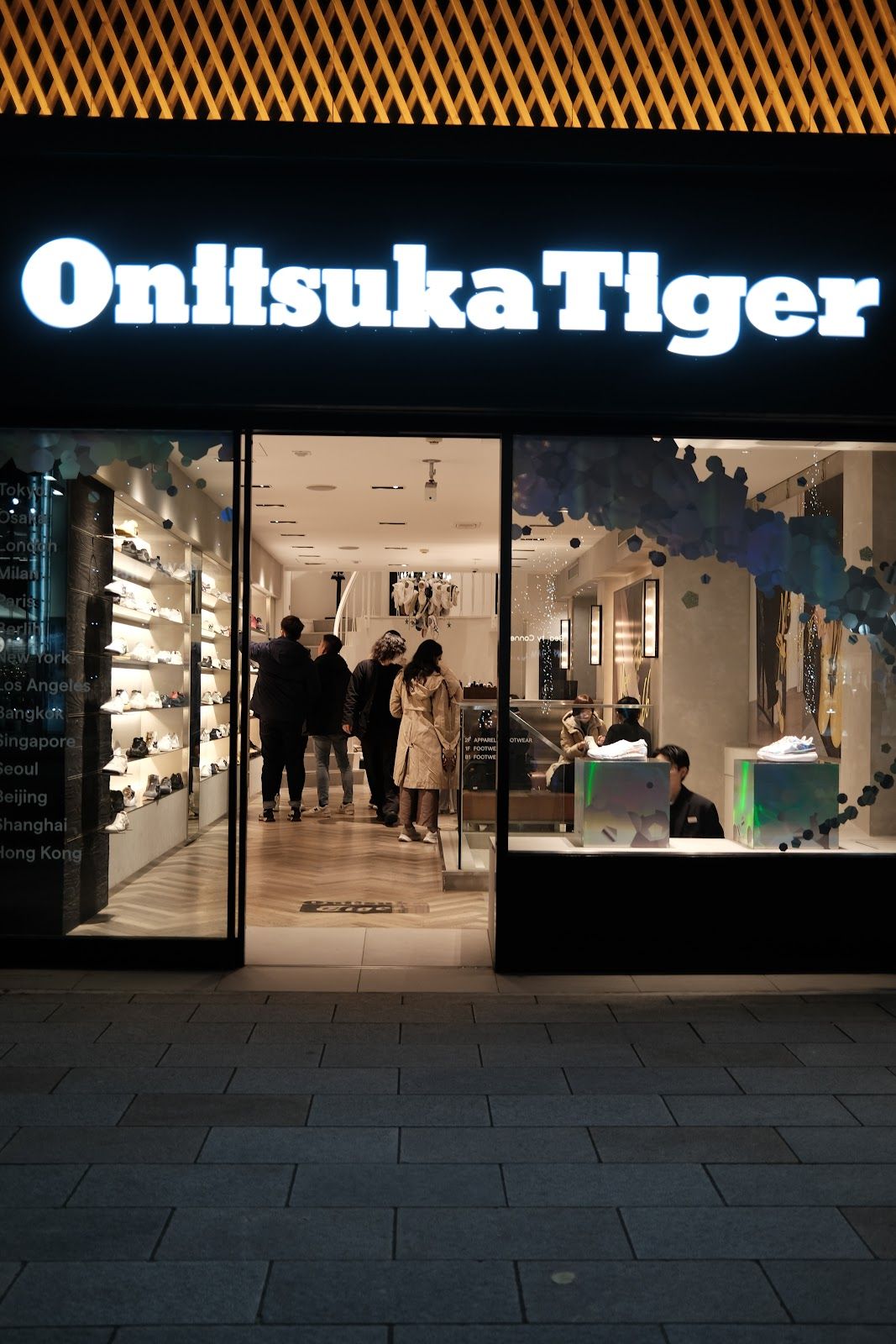 Onitsuka Tiger Orange Concept Store