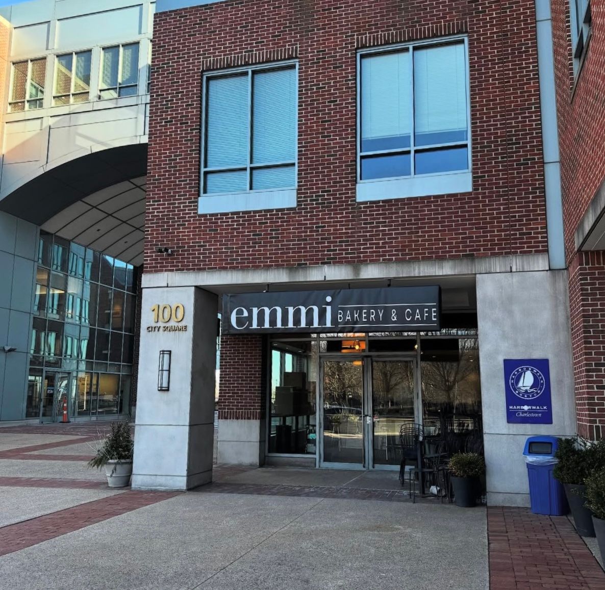emmi bakery & cafe
