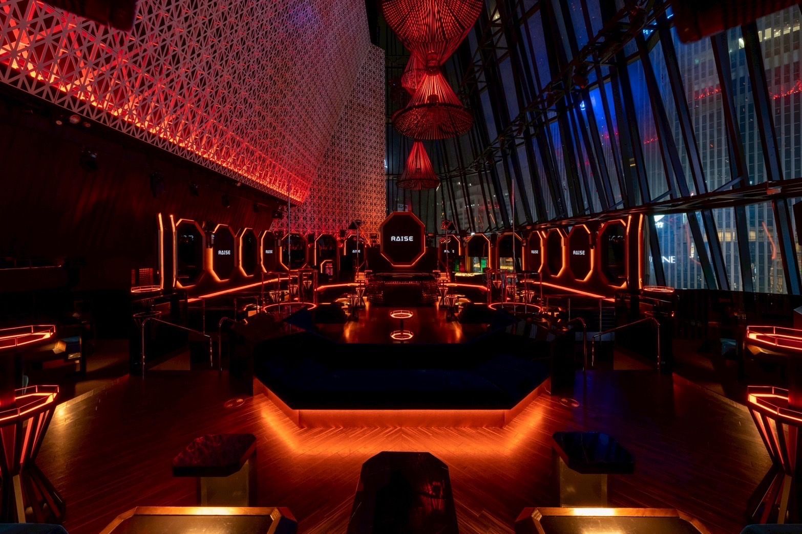 Night Club Raise