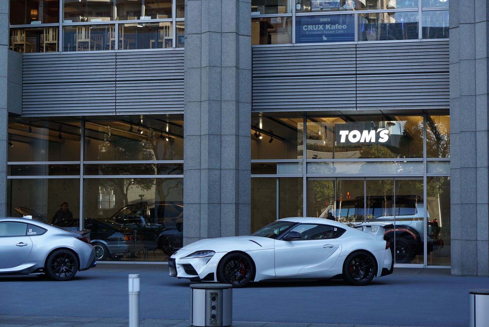 トムス 東京 ショールーム