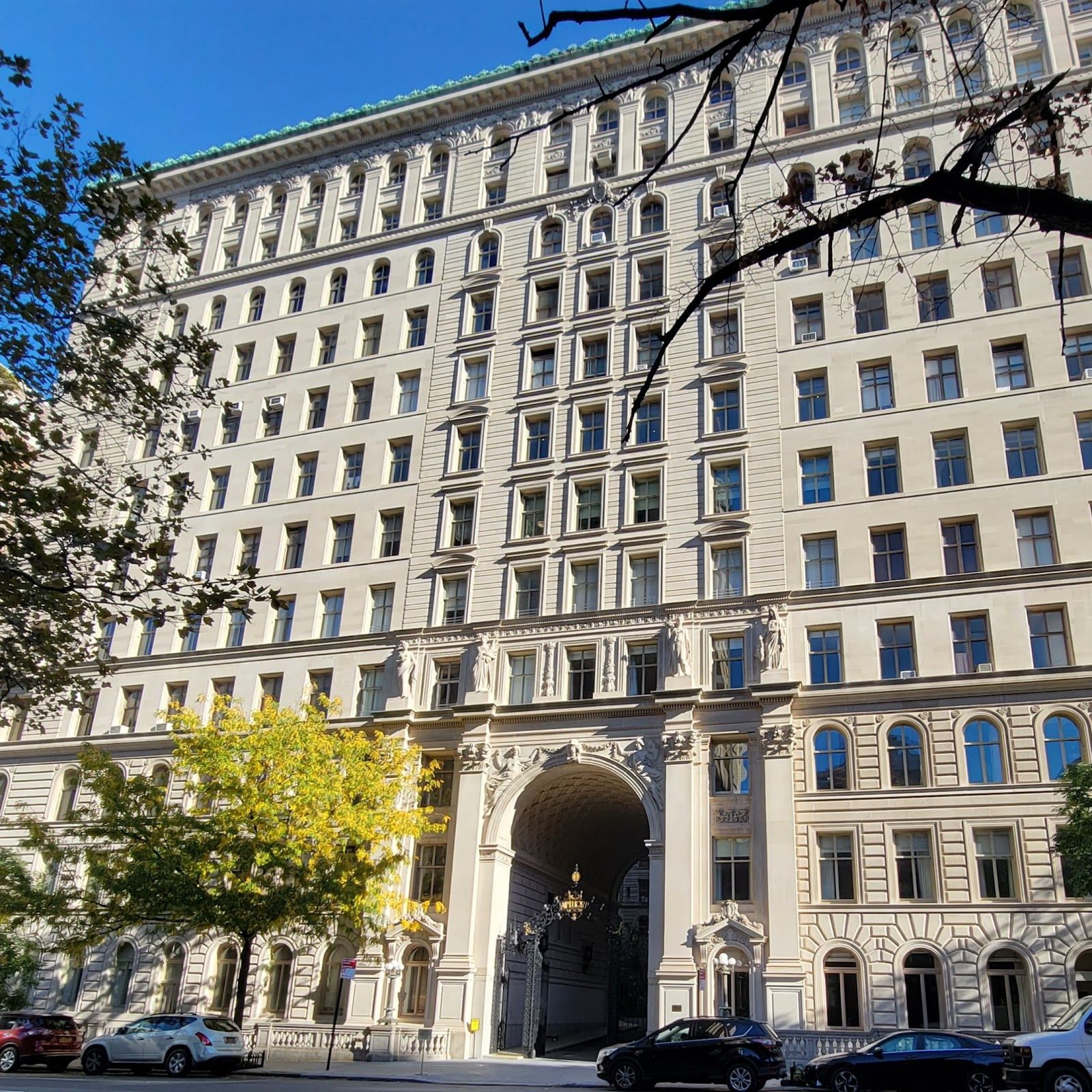 Apthorp Gate House