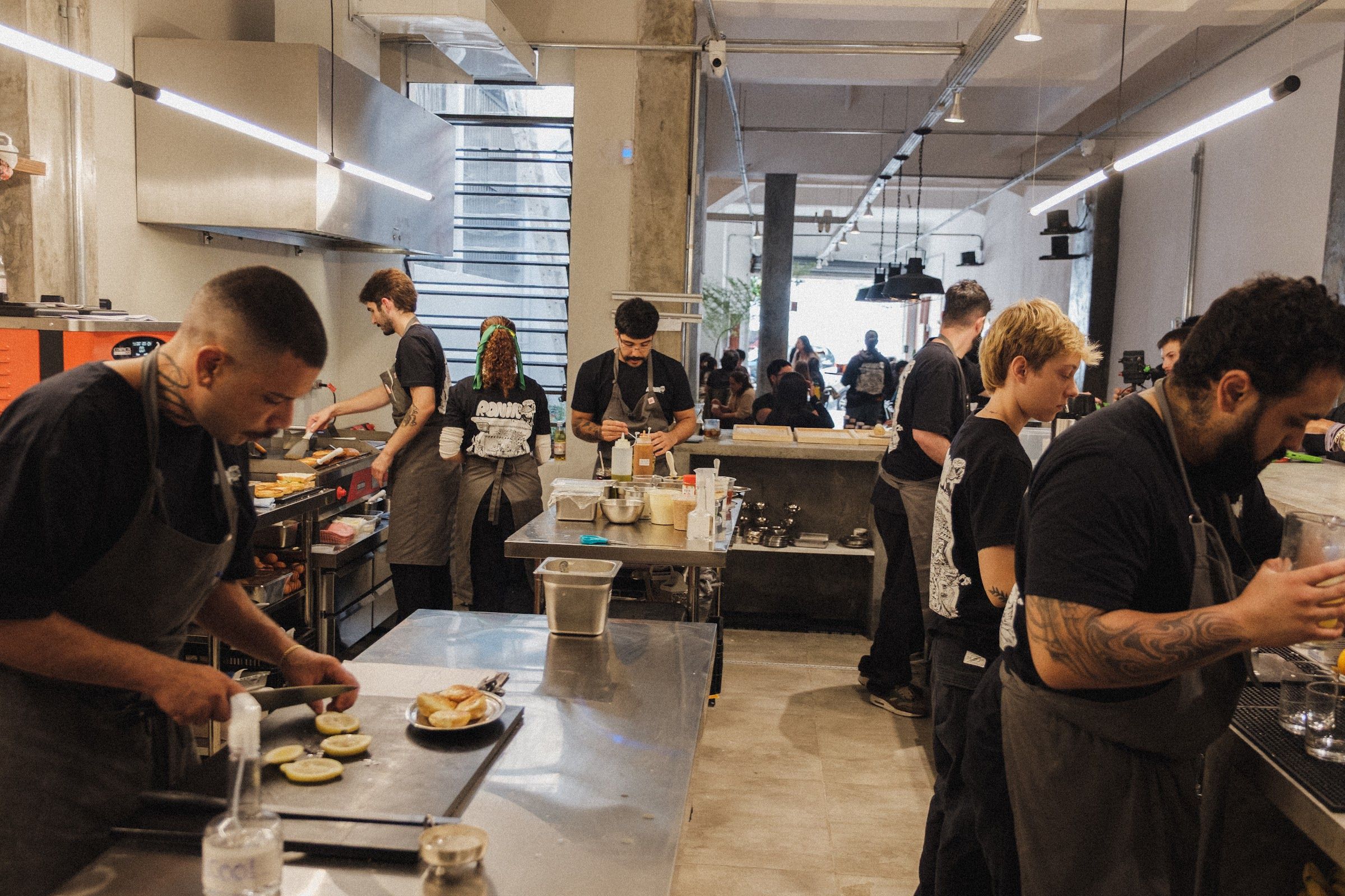 RONIN CAFÉ