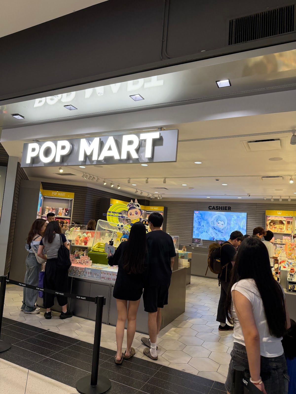 POP MART
