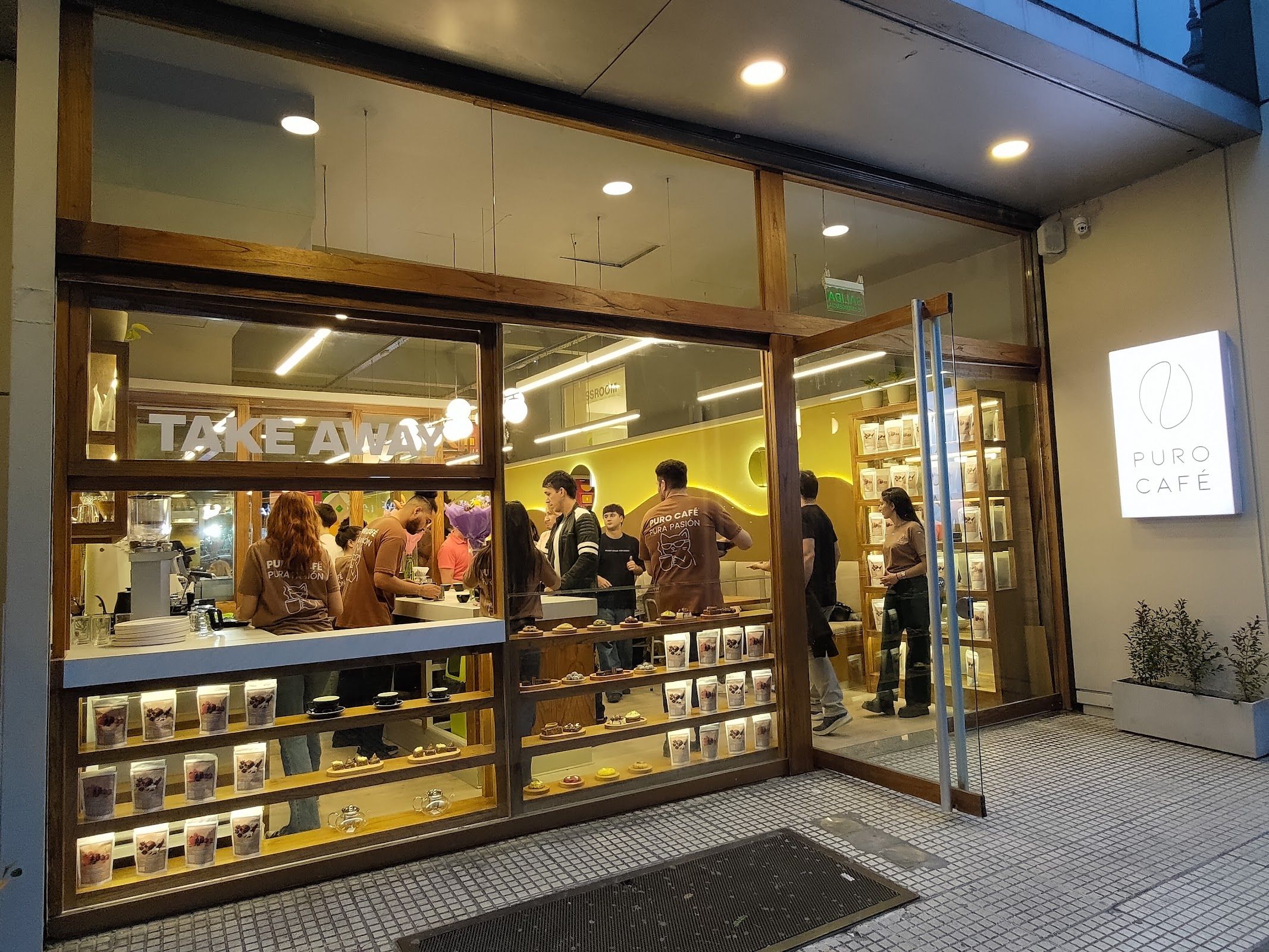 Puro Café