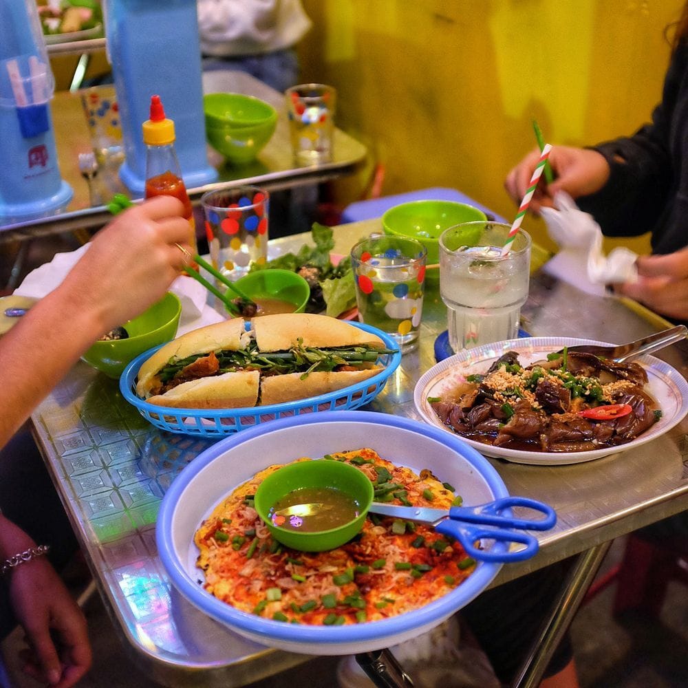 Ăn Chơi
