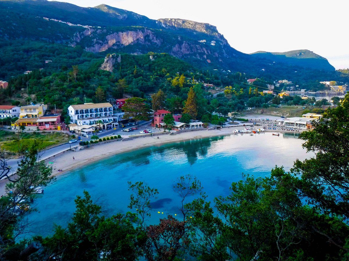 Ampelaki Beach