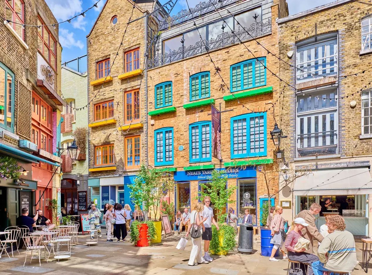 Neal’s Yard (Courtyard)