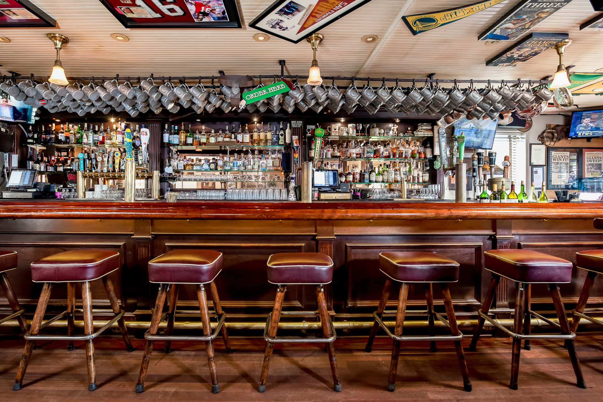 Patterson's Pub